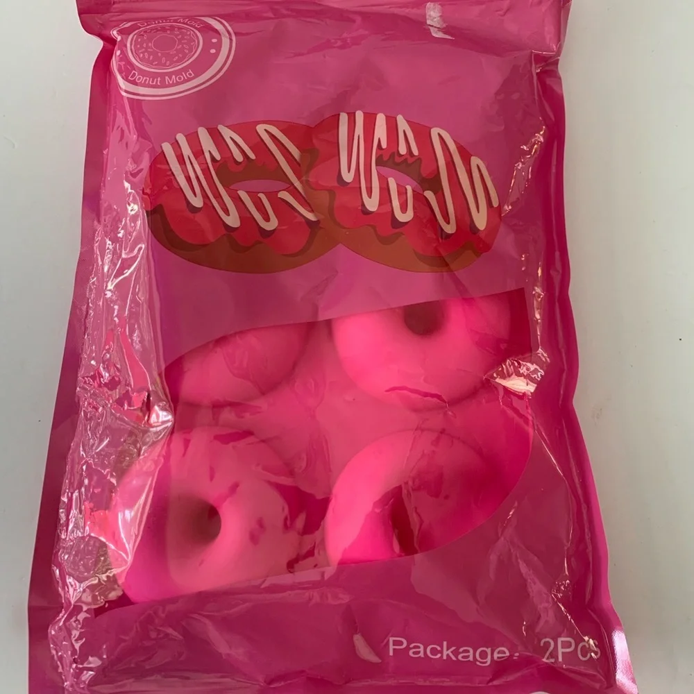 Loves USA silicone donut molds for baking two trays of six molds NEW